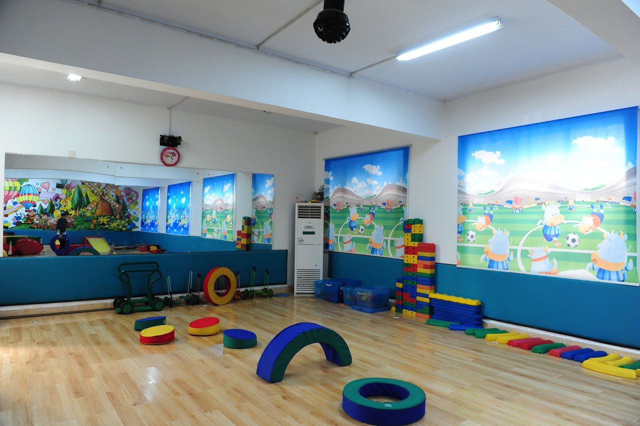 啟樂園感統(tǒng)訓(xùn)練室